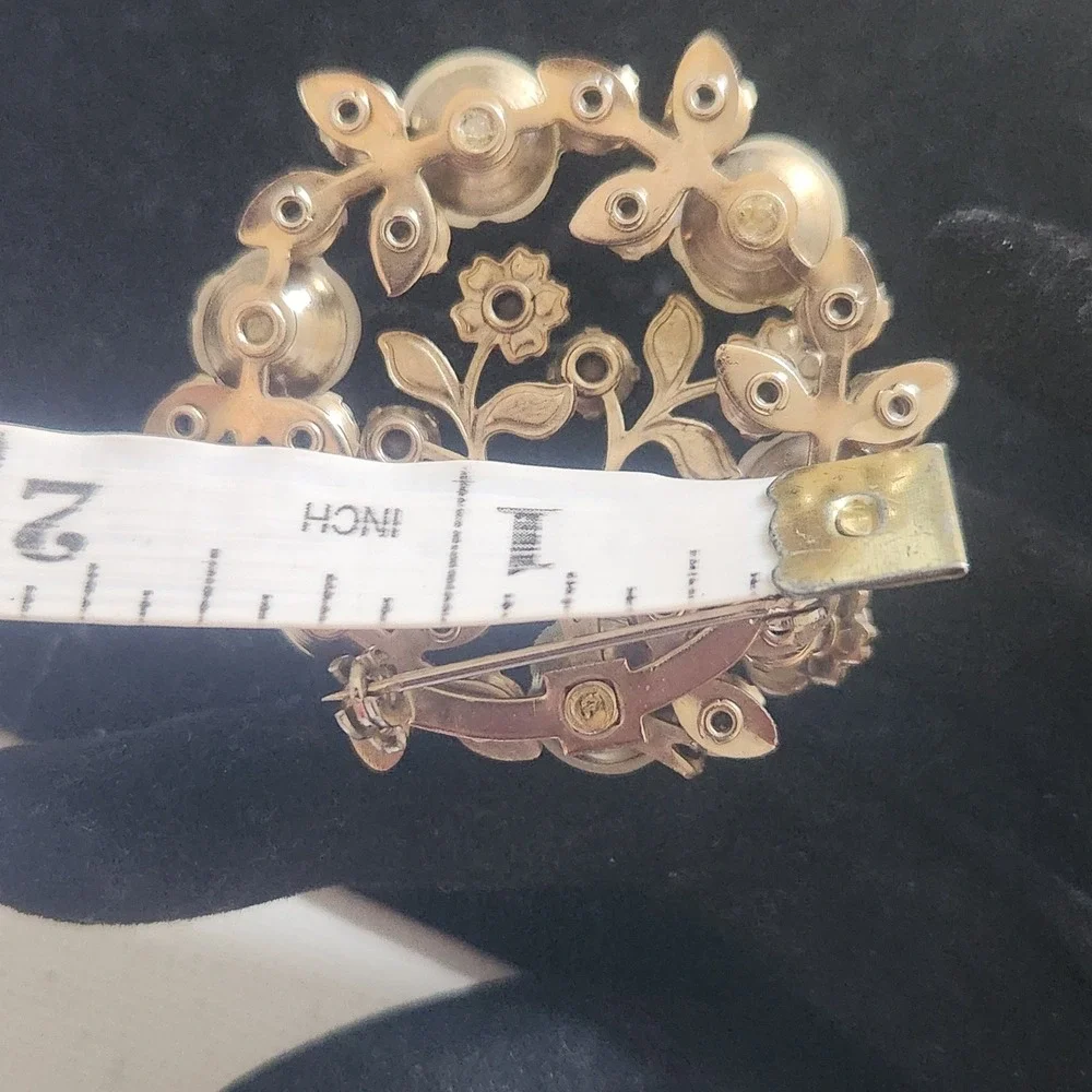 Vintage Gold Tone Wreath Brooch White Carved Roses pink Rhinestones Floral